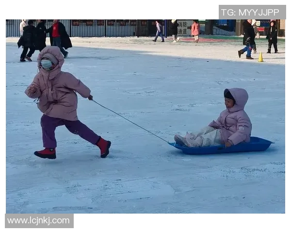 杭州足球队的速度之谜:揭秘他们如何在赛场上飞驰而过 杭州足球队的速度之谜:揭秘他们如何在赛场上飞驰而过