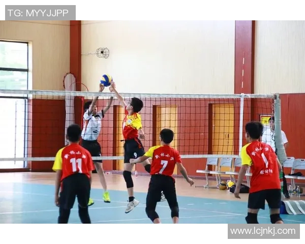 重庆排球队近期表现分析与未来发展方向探讨 重庆排球队近期表现分析与未来发展方向探讨