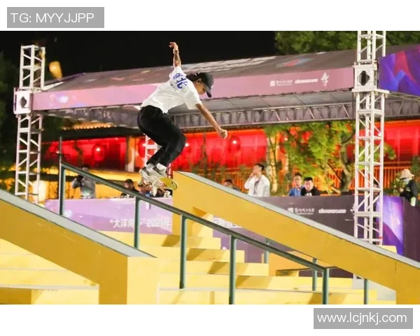 西安滑板队在世界滑板锦标赛中的战术表现分析与点评 西安滑板队在世界滑板锦标赛中的战术表现分析与点评